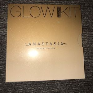 Anastasia Beverly Hills Glow Kit